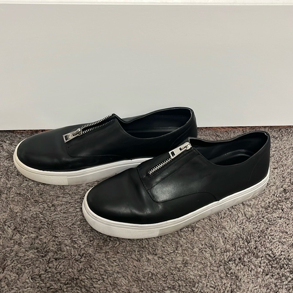 Steve Madden Zipper Slip On Sneaker